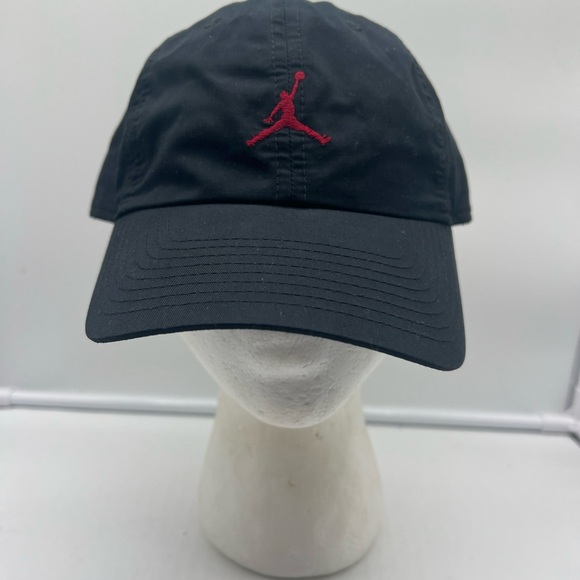 Jordan Hat Cap Snapback Black Red Jump Man Logo Air Adjustable Adult Mens - Picture 1 of 5